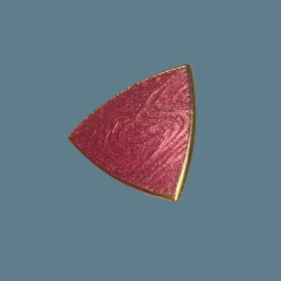 Vintage Triangular Isle of Skye Pink Swirl Pierced Stud Earrings Signed Gold Tn - Picture 1 of 4